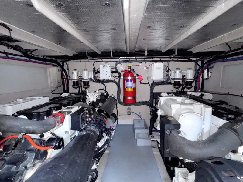 2018 Sea Ray L650 Fly