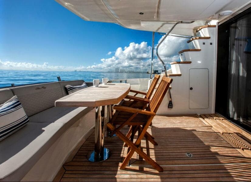 2018 Sea Ray L650 Fly