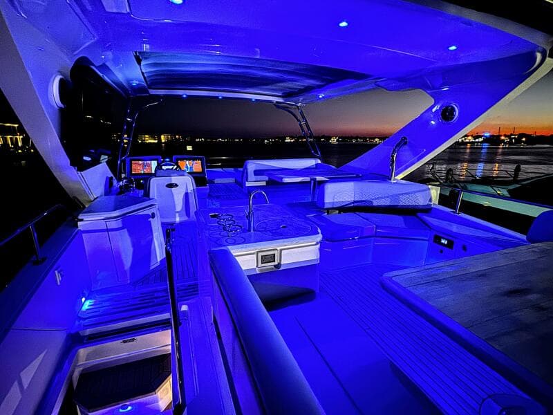 2018 Sea Ray L650 Fly