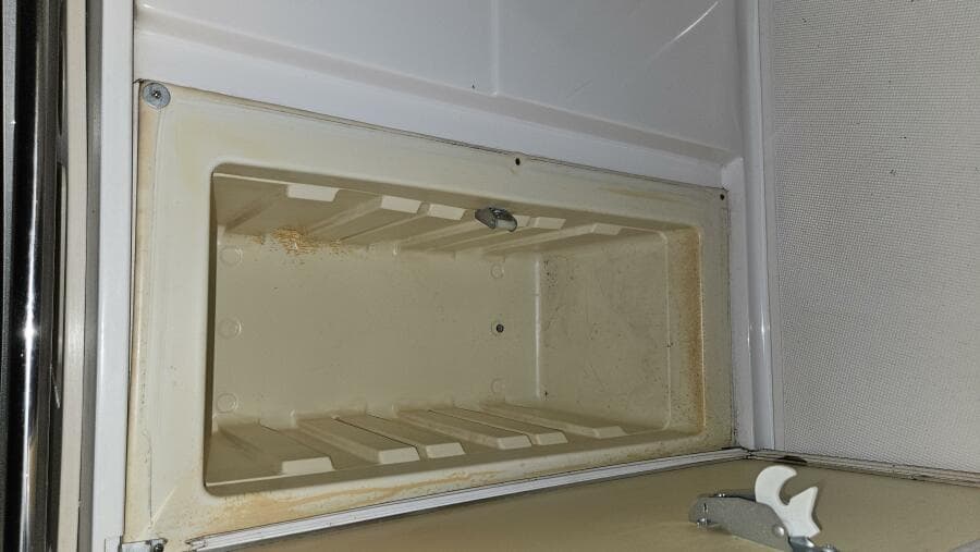 1998 Chris-Craft 320 Express Cruiser