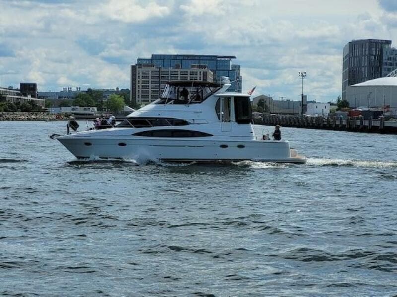 2002 Carver 444 Cockpit Motor Yacht