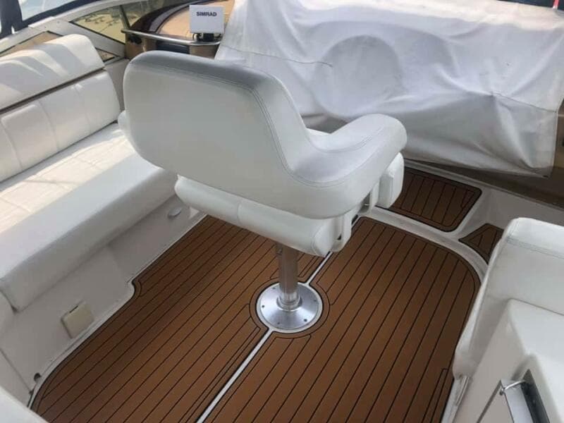 2002 Carver 444 Cockpit Motor Yacht