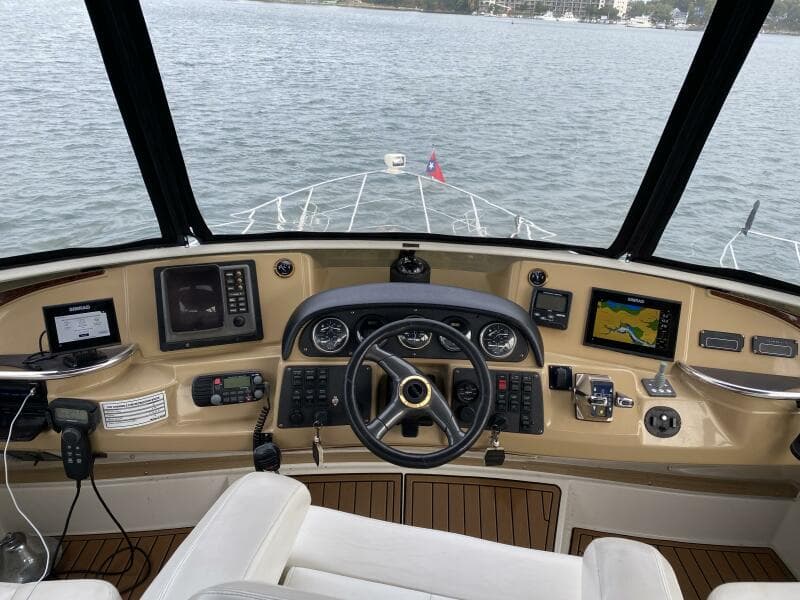 2002 Carver 444 Cockpit Motor Yacht