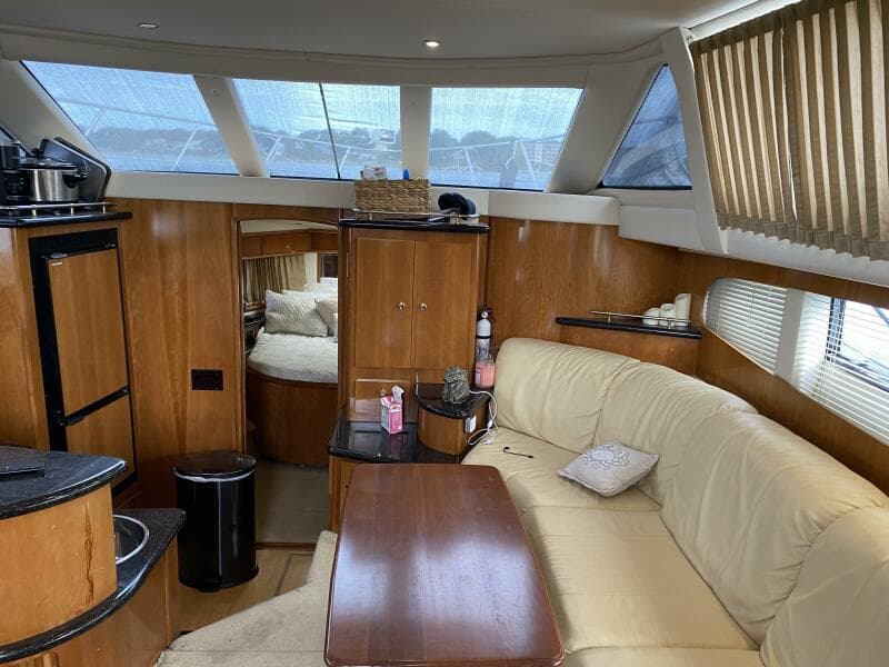 2002 Carver 444 Cockpit Motor Yacht