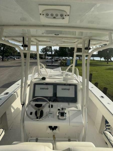 2008 31 Jupiter Center Console