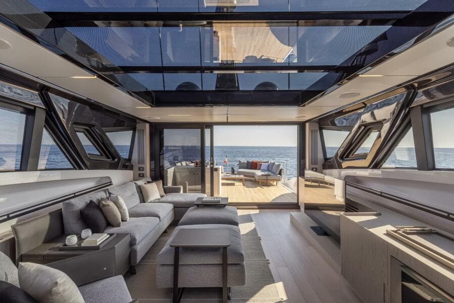 2022 Ferretti Yachts Skydeck