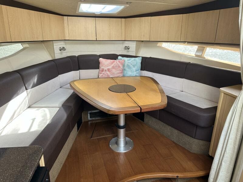 2013 Sea Ray 370 Venture