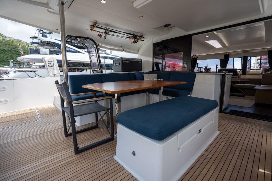 2020 Fountaine Pajot 