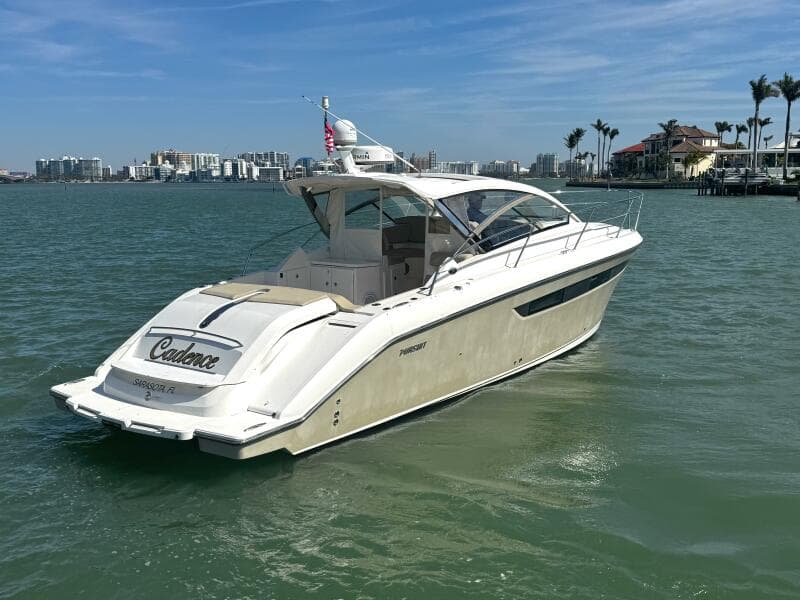 2015 Pursuit 365i Sport Coupe