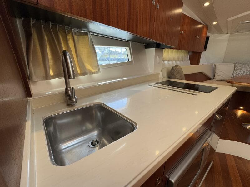 2015 Pursuit 365i Sport Coupe