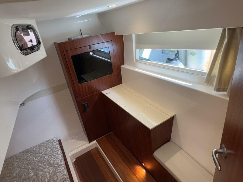 2015 Pursuit 365i Sport Coupe