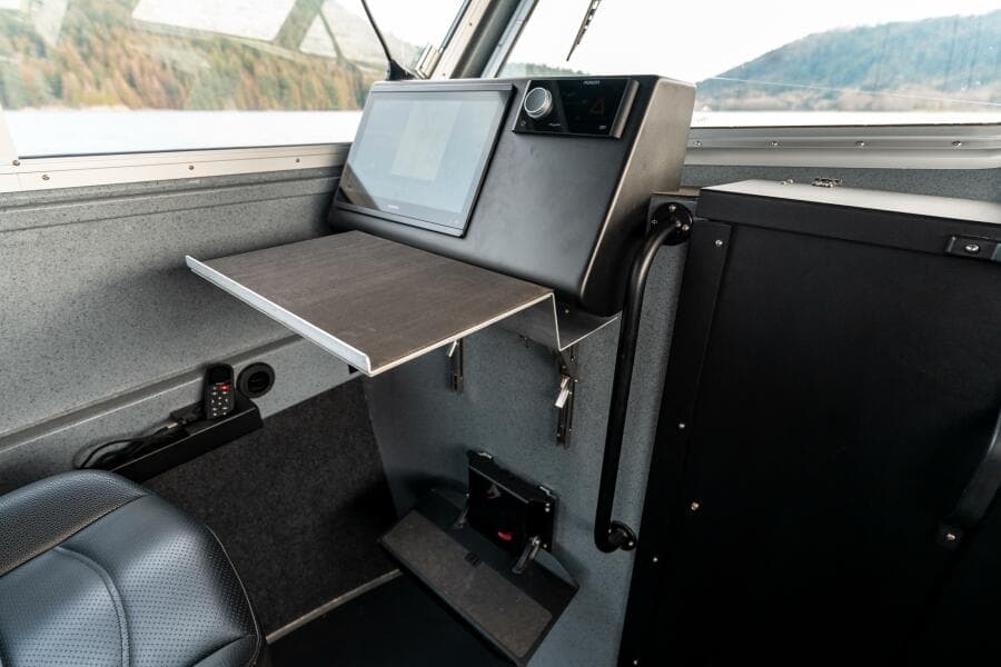 2023 Liquid Metal Maquinna Crew