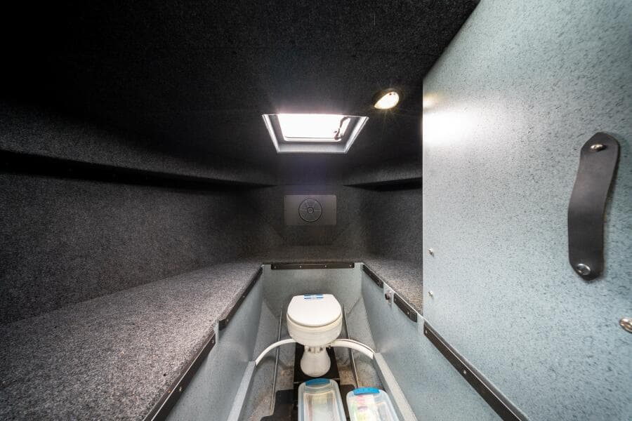 2023 Liquid Metal Maquinna Crew