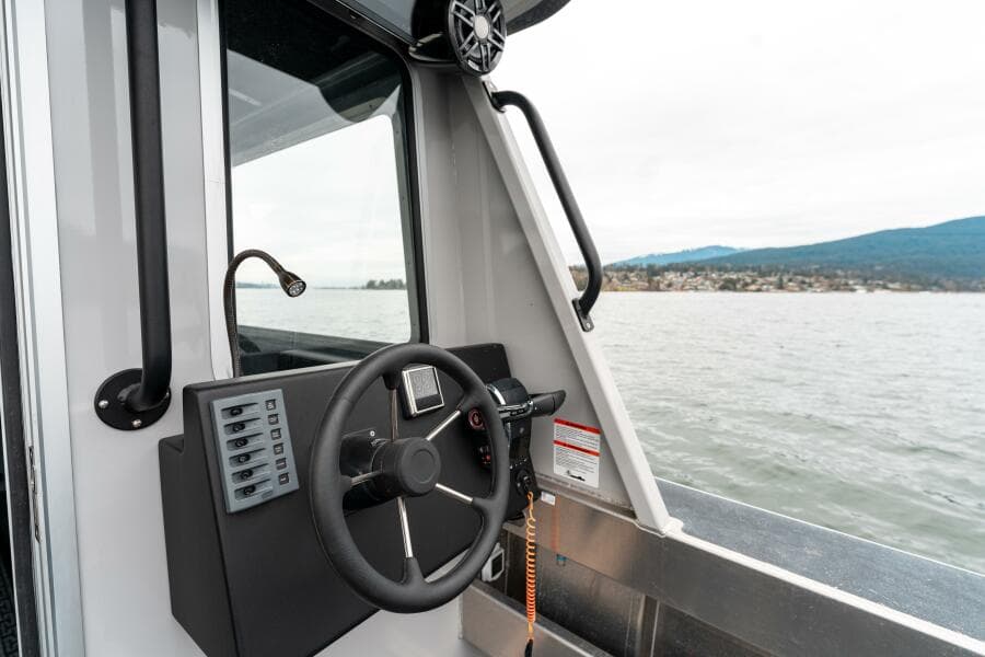 2023 Liquid Metal Maquinna Crew