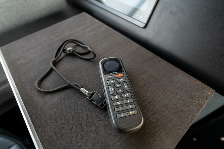 2023 Liquid Metal Maquinna Crew