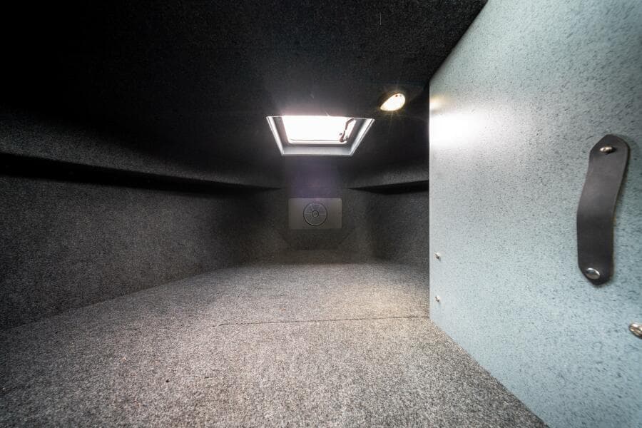 2023 Liquid Metal Maquinna Crew