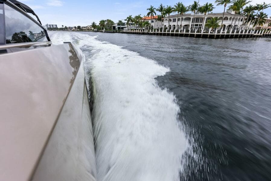 2022 Vanquish Yachts VQ45