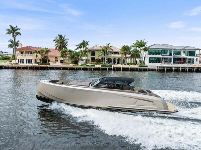 2022 Vanquish Yachts VQ45