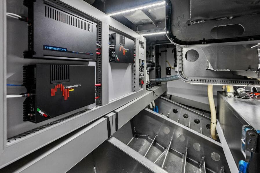 2022 Vanquish Yachts VQ45