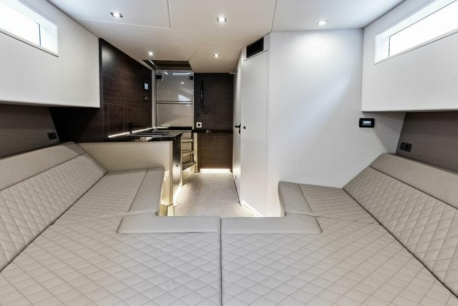 2022 Vanquish Yachts VQ45