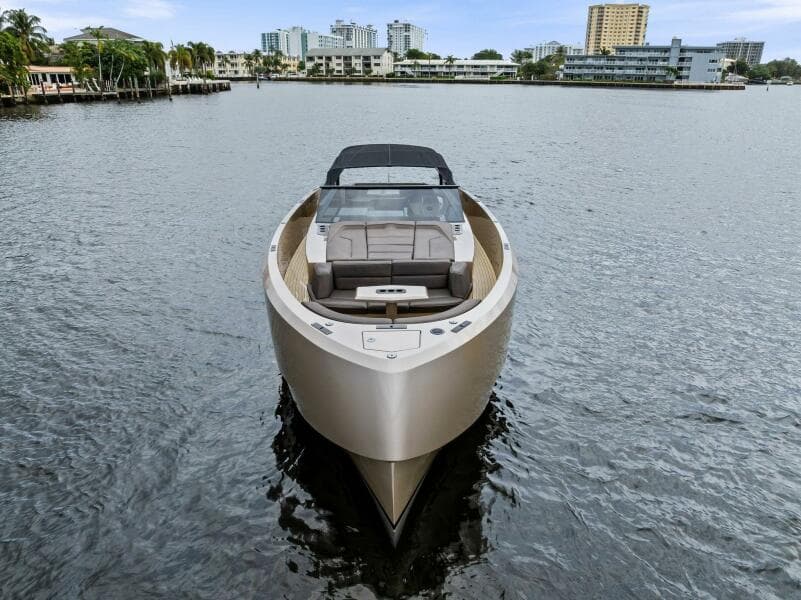 2022 Vanquish Yachts VQ45