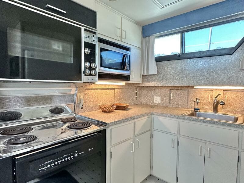 1987 Hatteras 54 MotorYacht