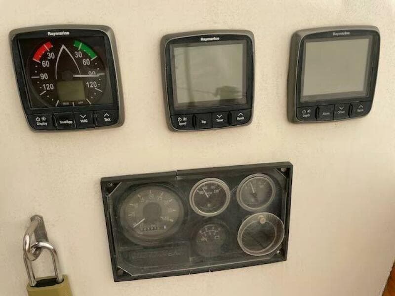 1981 Bristol 40 sloop