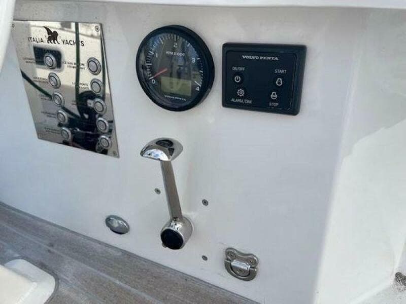 2023 Italia Yachts 