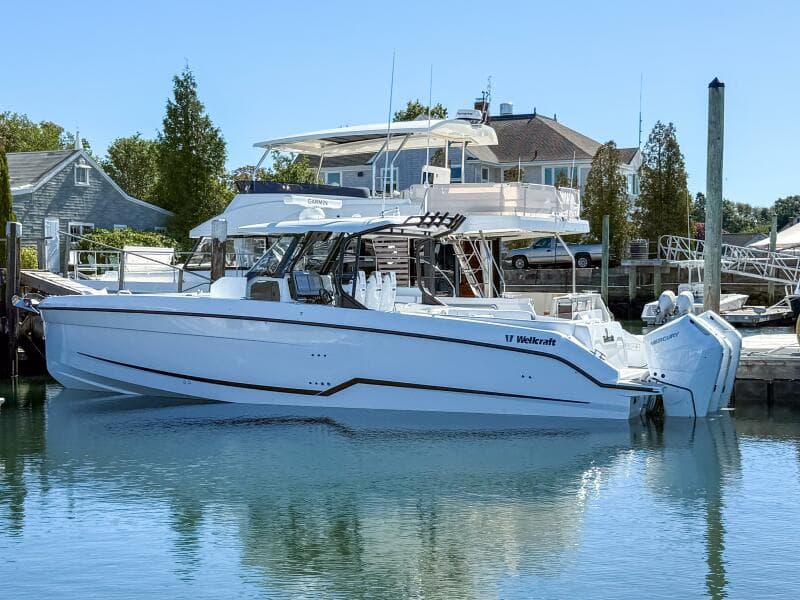 2026 Wellcraft 38 T-Top
