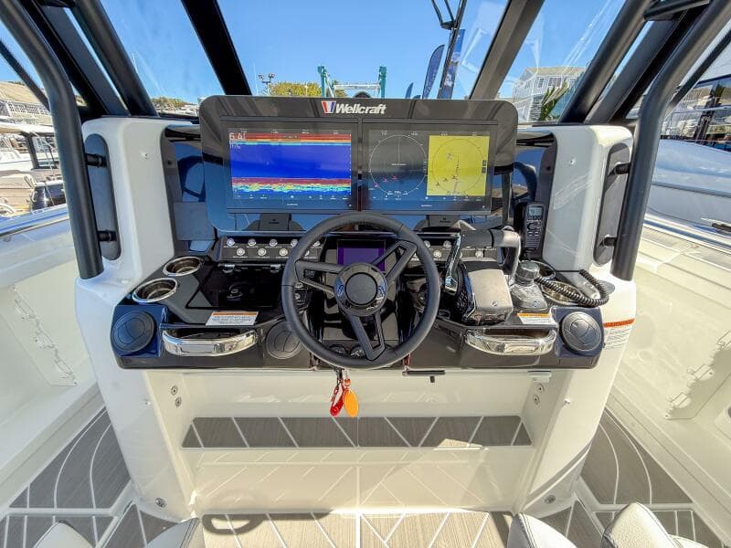 2026 Wellcraft 38 T-Top