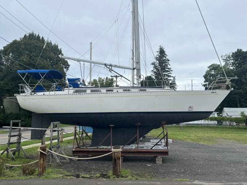 1983 Cheoy Lee Pedrick 41