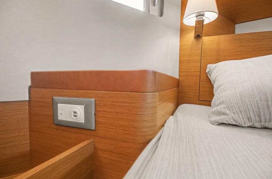 2023 Jeanneau Sun Odyssey 410