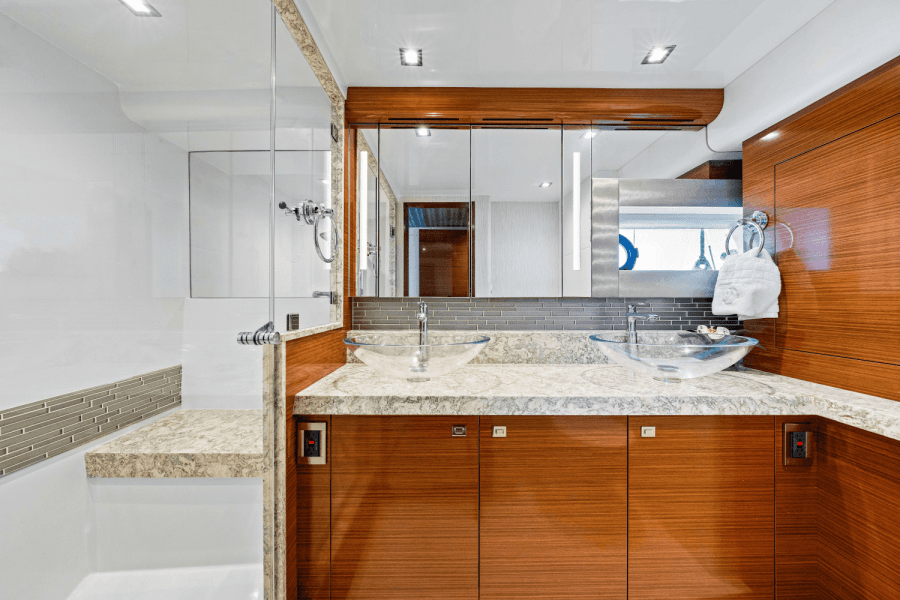 2018 Ocean Alexander 70E