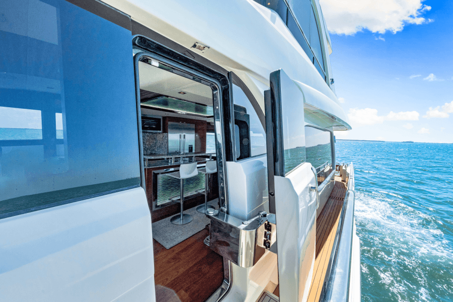 2018 Ocean Alexander 70E