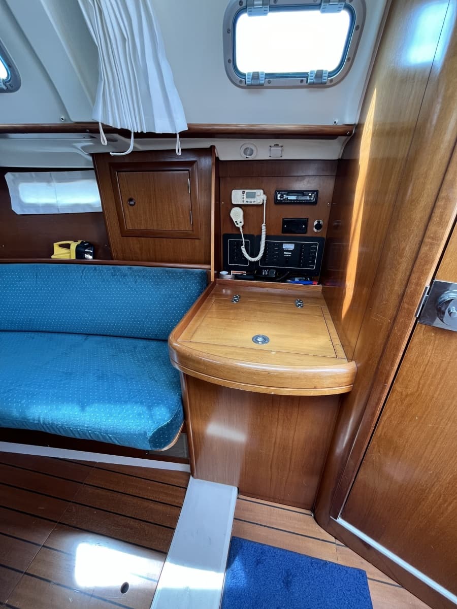 2000 Beneteau 311 - Photo 8