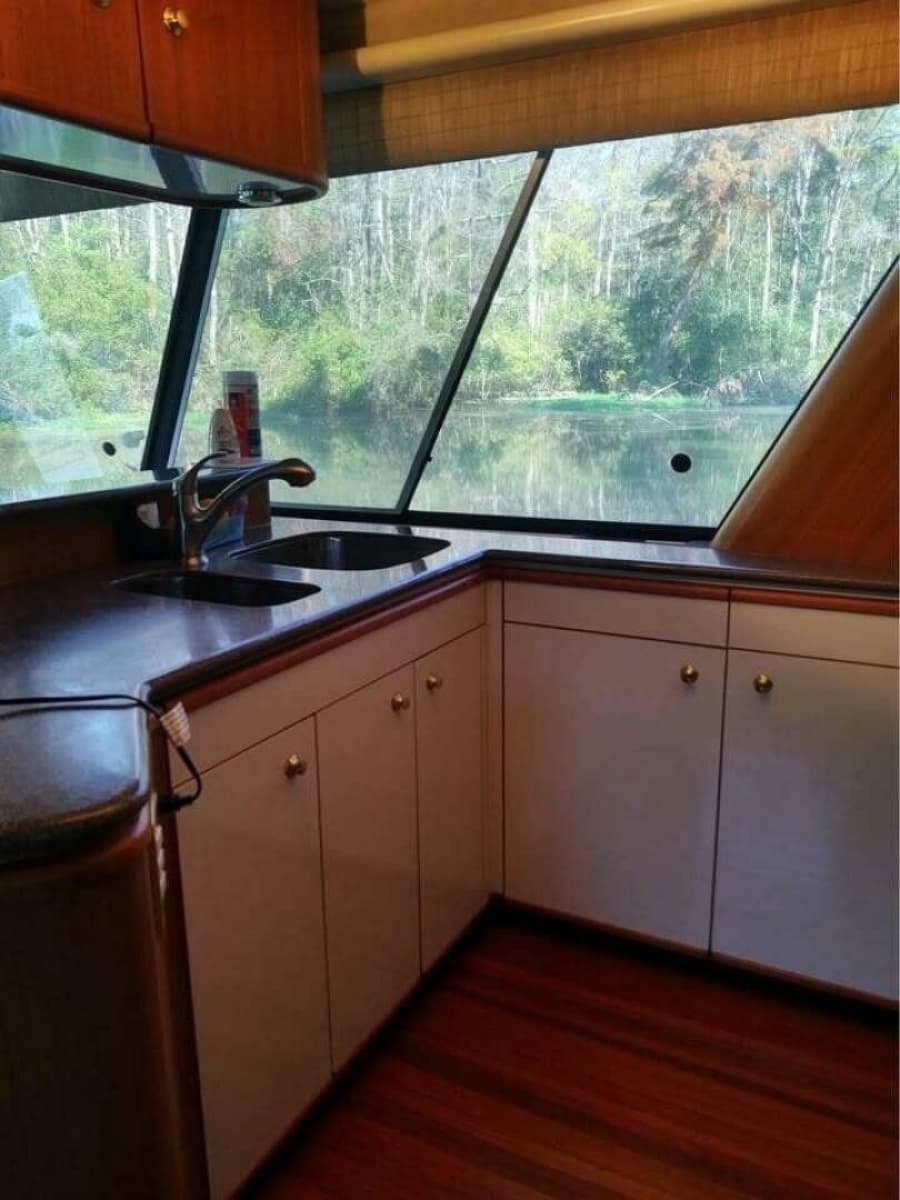 2000 Bayliner 4788 Pilot House Motoryacht - Photo 9
