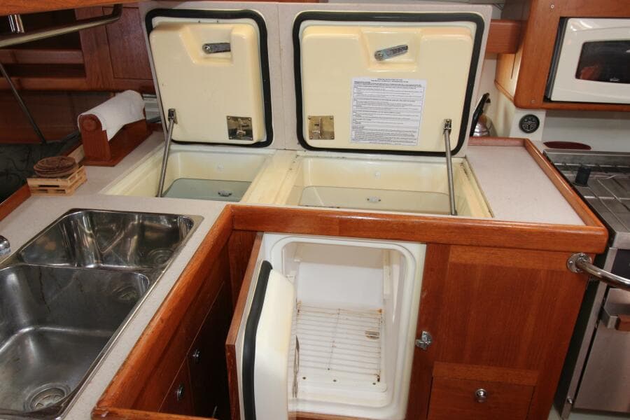 Top-Loading Refrigerator and Freezer