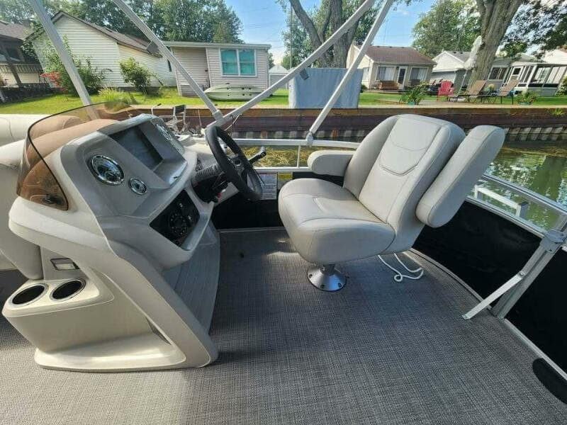 2023 SunChaser Vista 16