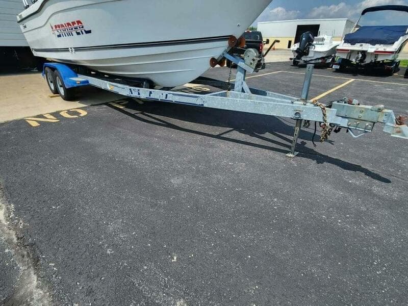 2000 Seaswirl Striper Striper 2600 WA