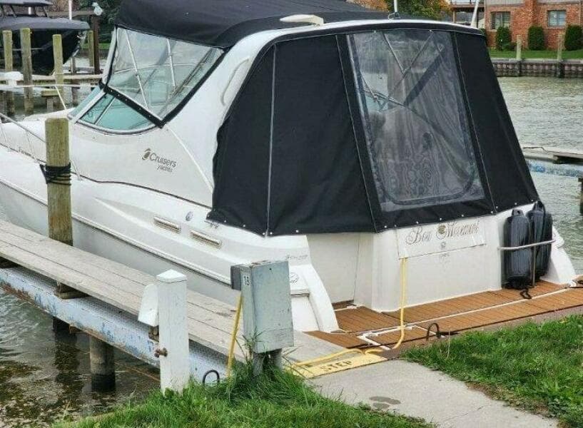 2001 Cruisers 3075 Express