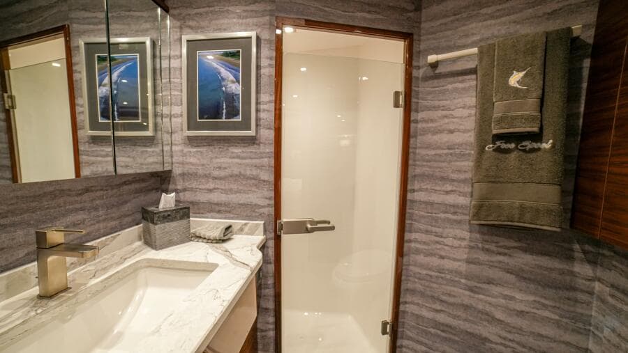 2023 Viking 73 Convertible "Free Spool" - Head