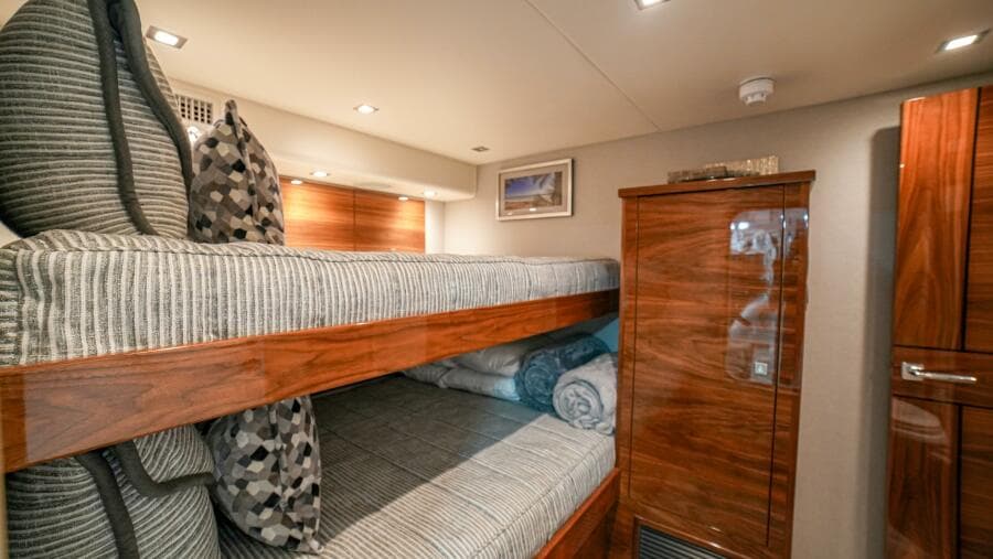 2023 Viking 73 Convertible "Free Spool"