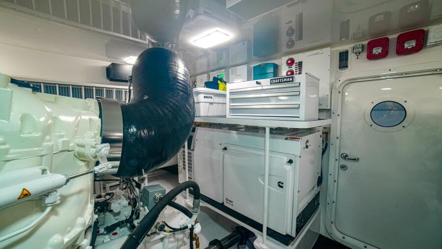 2023 Viking 73 Convertible "Free Spool" - Engine room