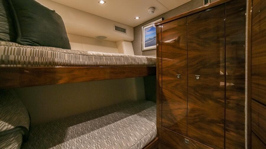 2023 Viking 73 Convertible "Free Spool"