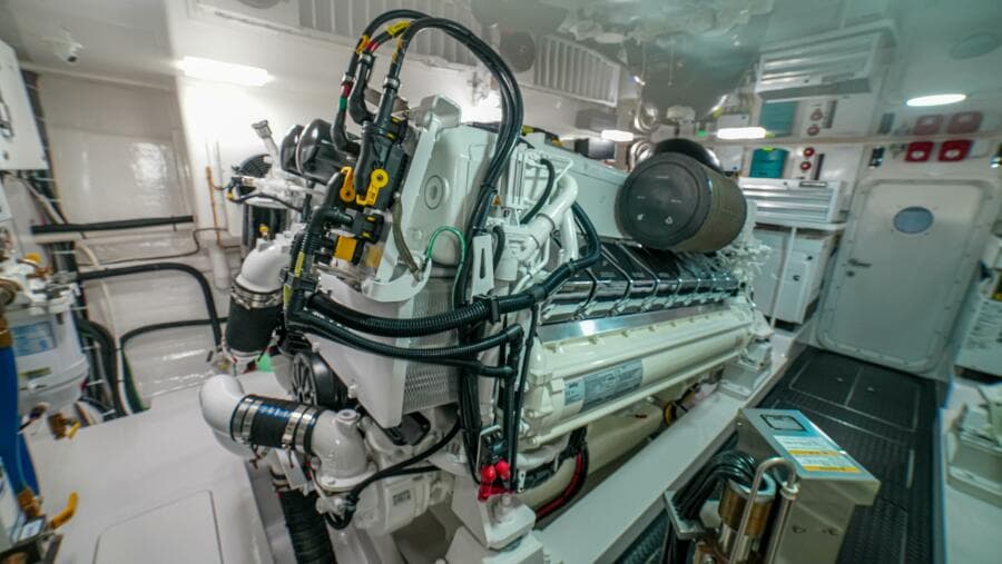 2023 Viking 73 Convertible "Free Spool" - Engine room