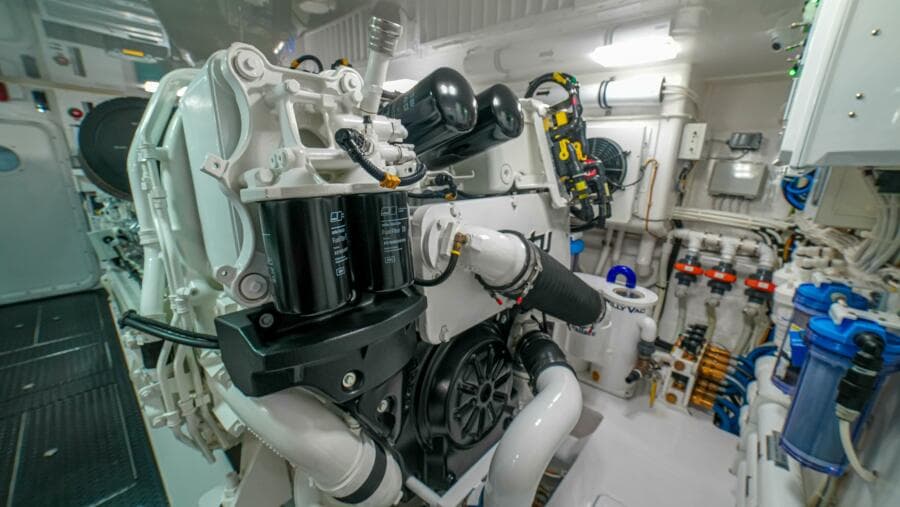 2023 Viking 73 Convertible "Free Spool" - Engine room