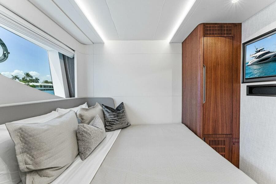 2026 Aquitalia Yachts Flybridge