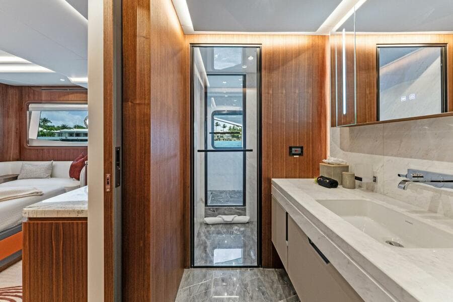 2026 Aquitalia Yachts Flybridge