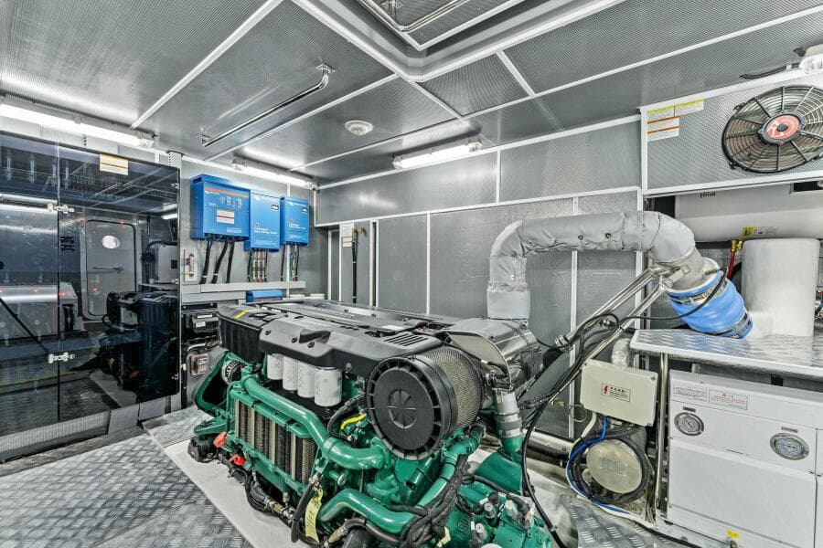 2026 Aquitalia Yachts Flybridge