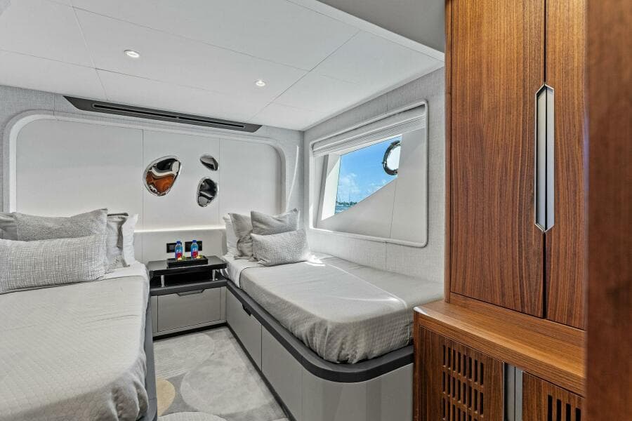 2026 Aquitalia Yachts Flybridge